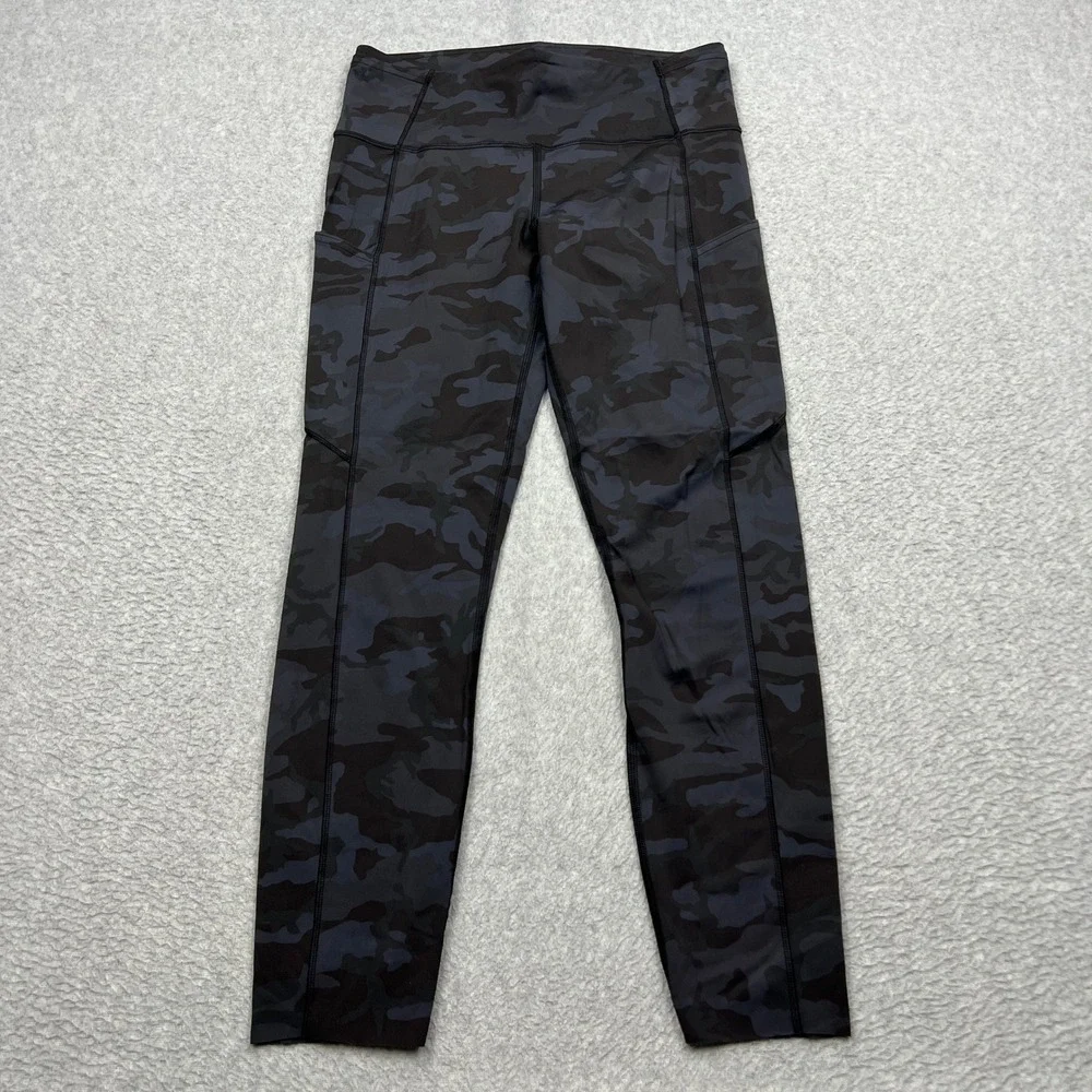 Lululemon Fast and Free II Tight Womens 8 Black Camo 25